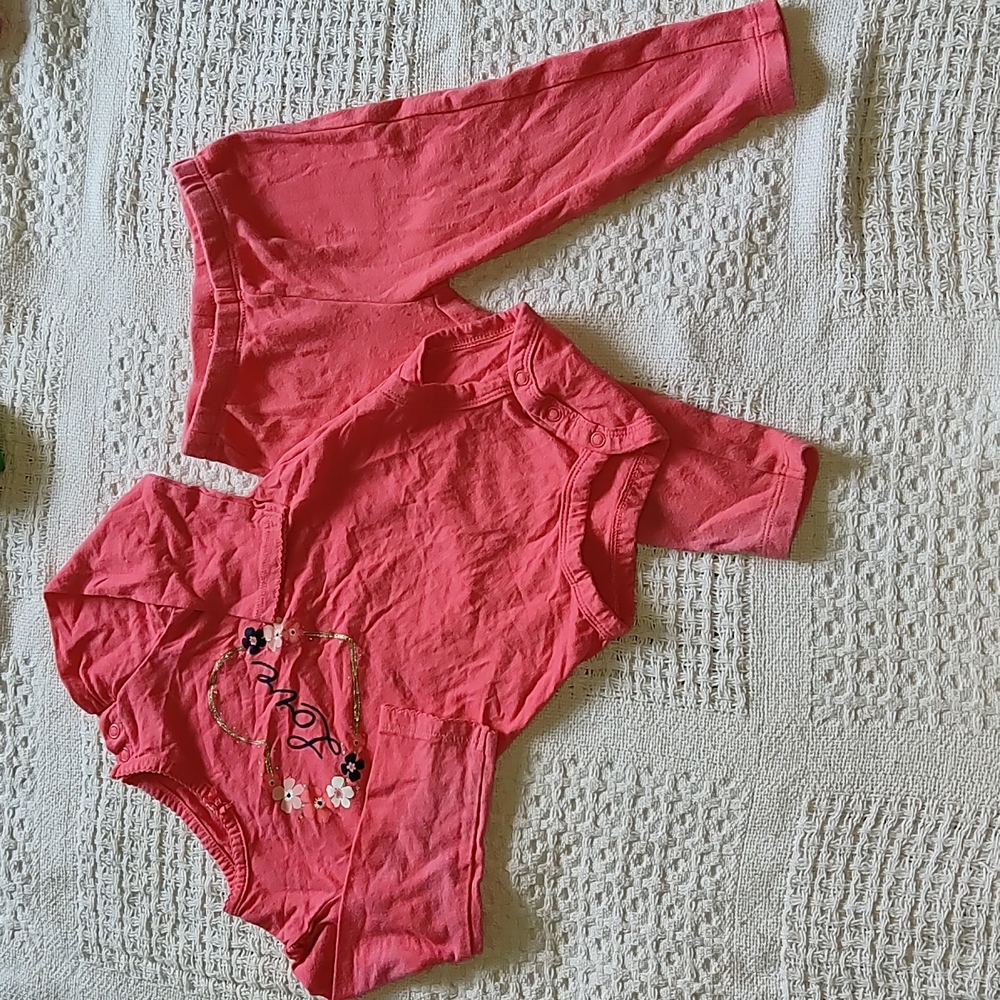 ✨$3 Bundle Add On✨ 18 Month Carter's 100% Cotton Pant/Onesie